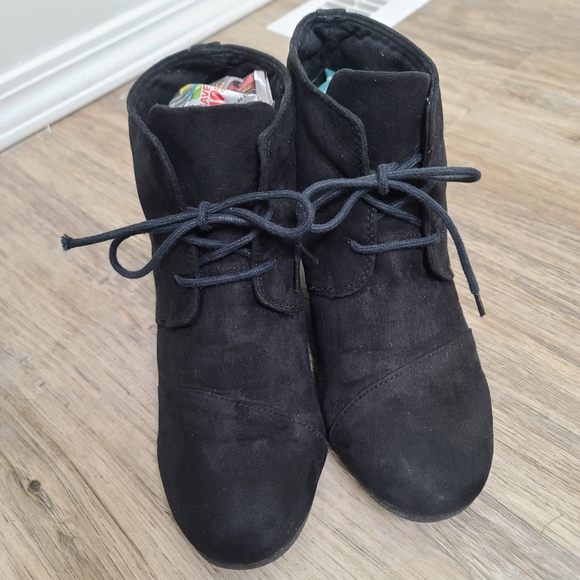 Call It Spring Wedge Heels Womens Size 9 - Picture 6 of 8